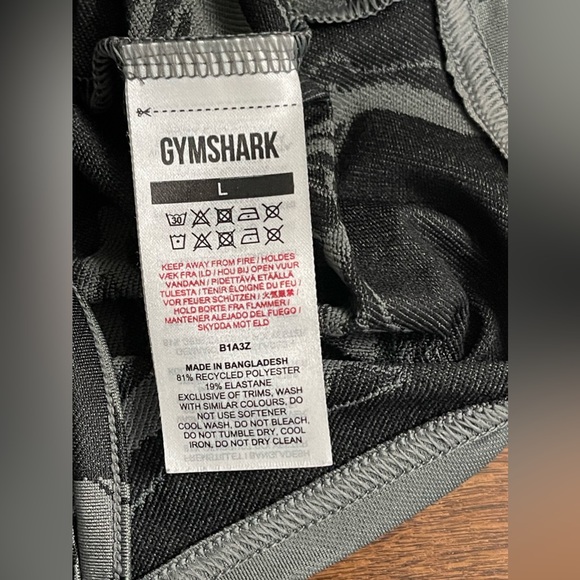 Gymshark Marble Long Sleeve Hooded Crop Pullover - Picture 7 of 7